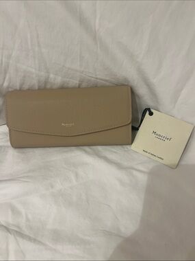 Moncrief London Beige Leather Wallet Clutch